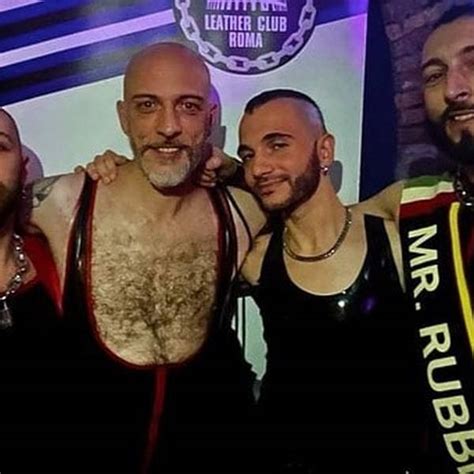 Guía gay de Almería 2025: bares, clubes, saunas y más gay